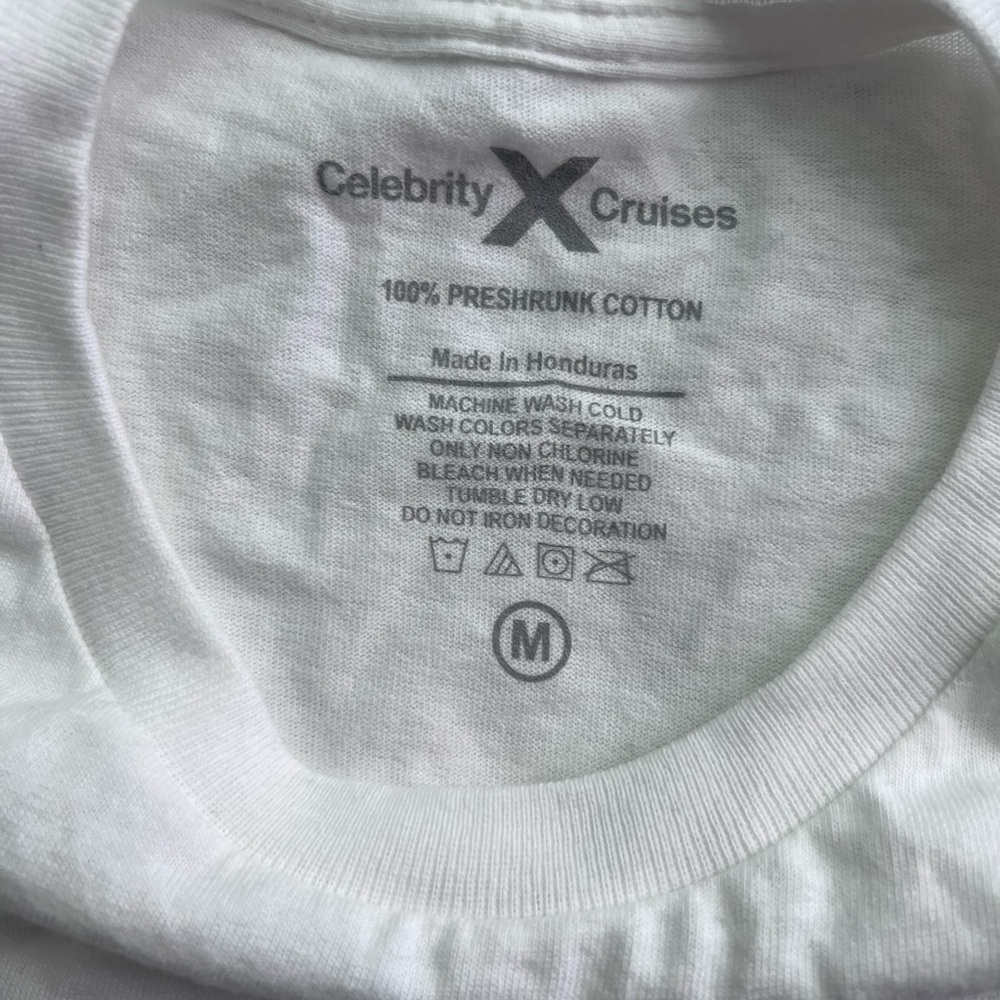 Celebrity White Women's T-Shirt NWT - Picture 5 of 5